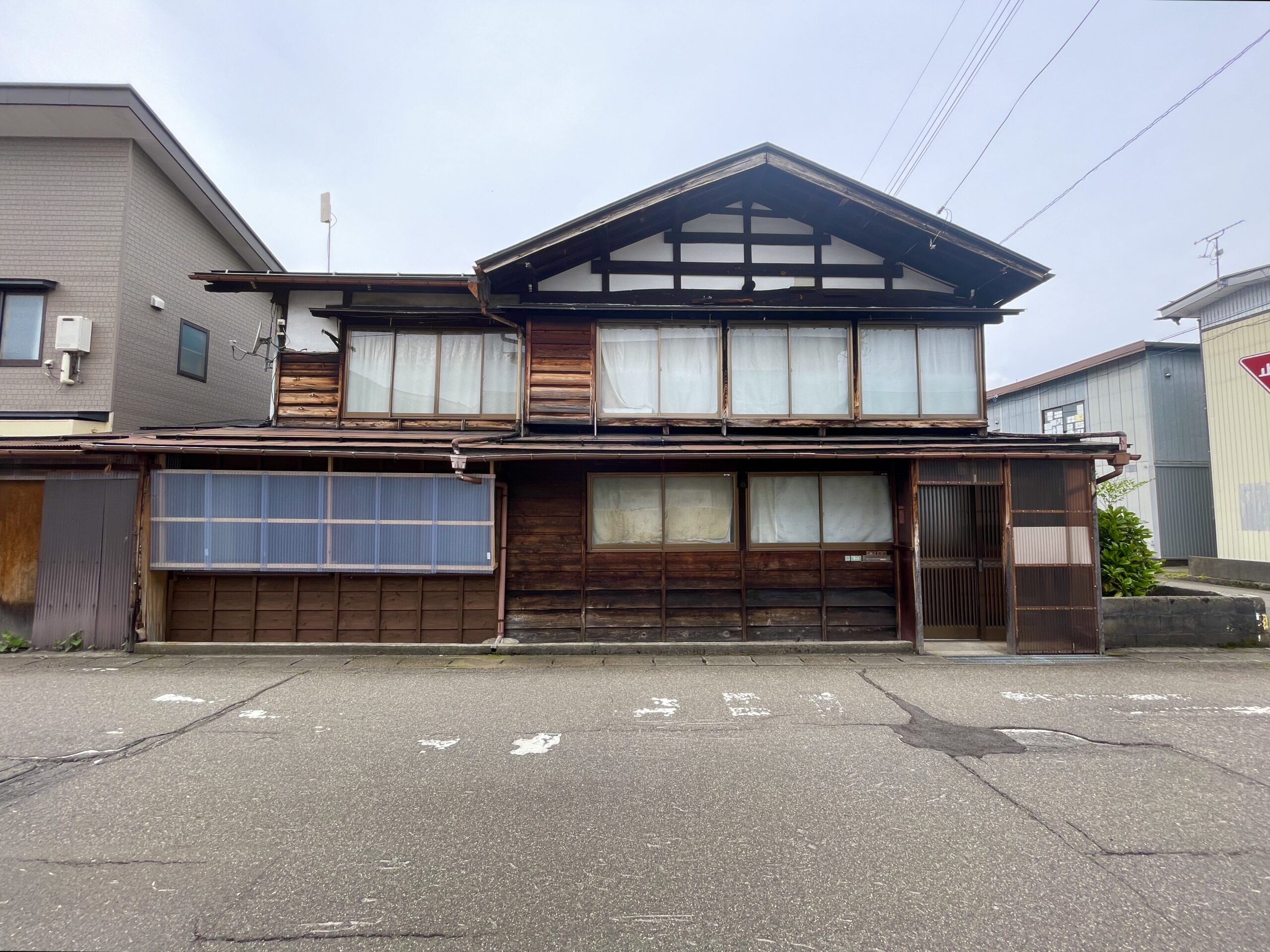 長岡市金町 中古住宅